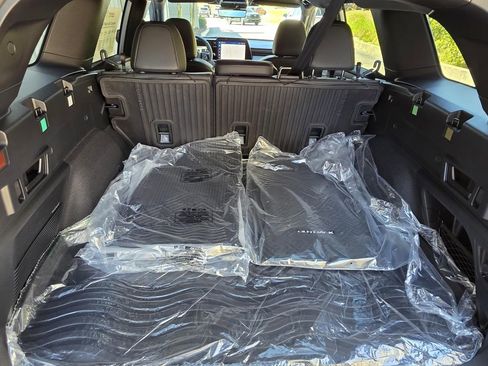 New 2026 Subaru Outback Touring XT AWD/4WD image 17