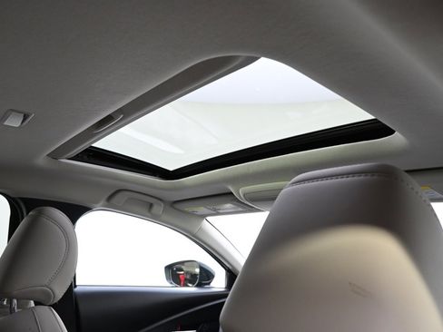 Certified 2025 MAZDA CX-30 AWD 2.5 S w/ Preferred Package image 17