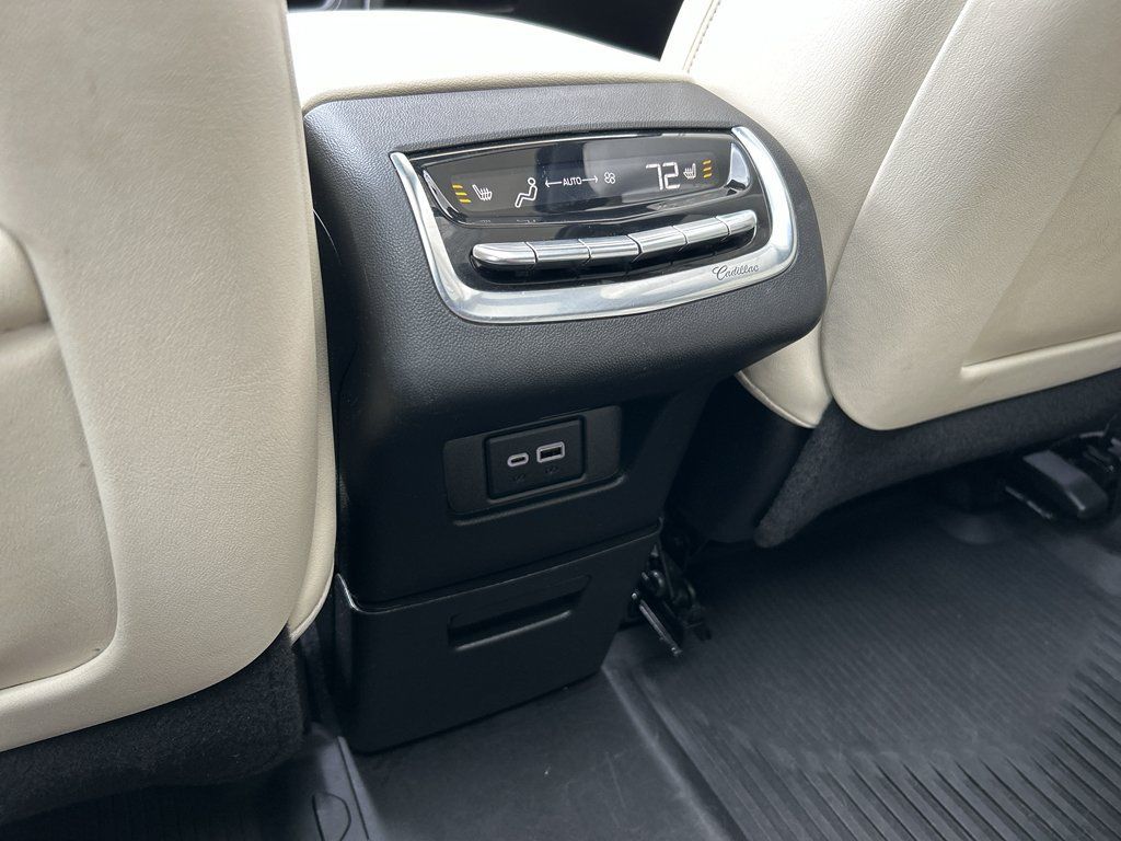 Used 2023 Cadillac XT6 Sport AWD/4WD image 17