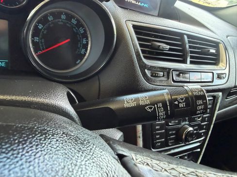 Used 2015 Buick Encore Convenience FWD image 14