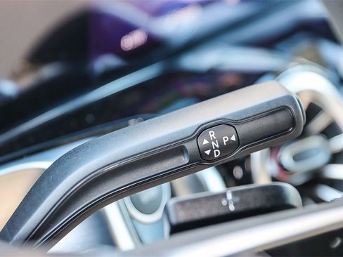 Used 2024 Mercedes-Benz EQB 300 4MATIC image 19