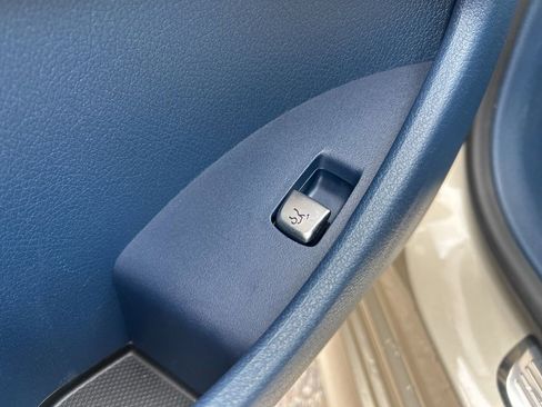 Used 2018 Mercedes-Benz E 400 4MATIC Cabriolet image 15