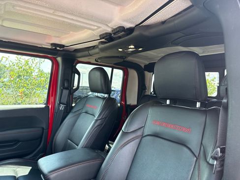 Used 2021 Jeep Gladiator Rubicon AWD/4WD image 7