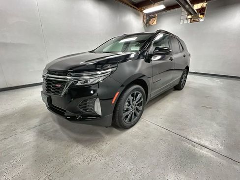 Certified 2023 Chevrolet Equinox RS AWD/4WD image 4