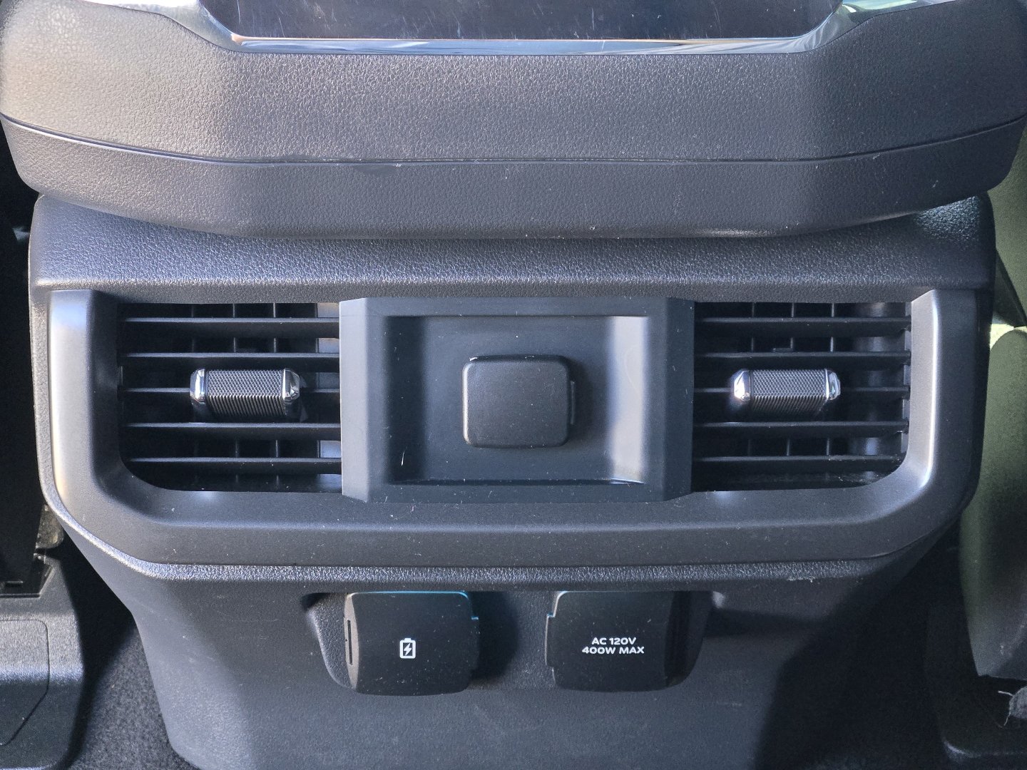 Used 2024 Ford F150 Lariat AWD/4WD image 34
