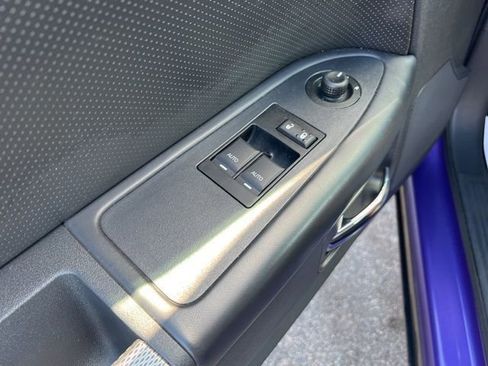 Used 2014 Dodge Challenger R/T image 22