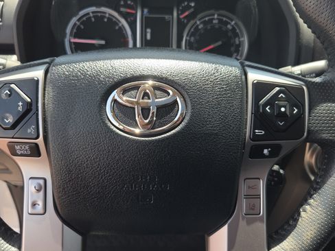 Used 2021 Toyota 4Runner Limited AWD/4WD image 20
