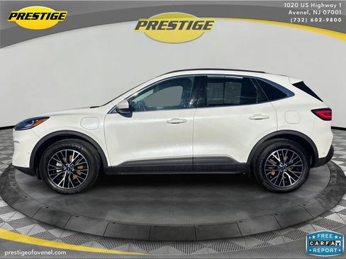 Used 2022 Ford Escape Titanium w/ Titanium Premium Package image 8