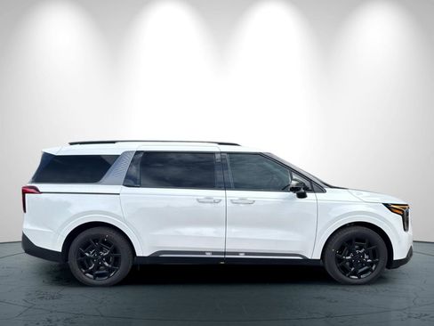 New 2026 Kia Carnival SX Prestige image 3