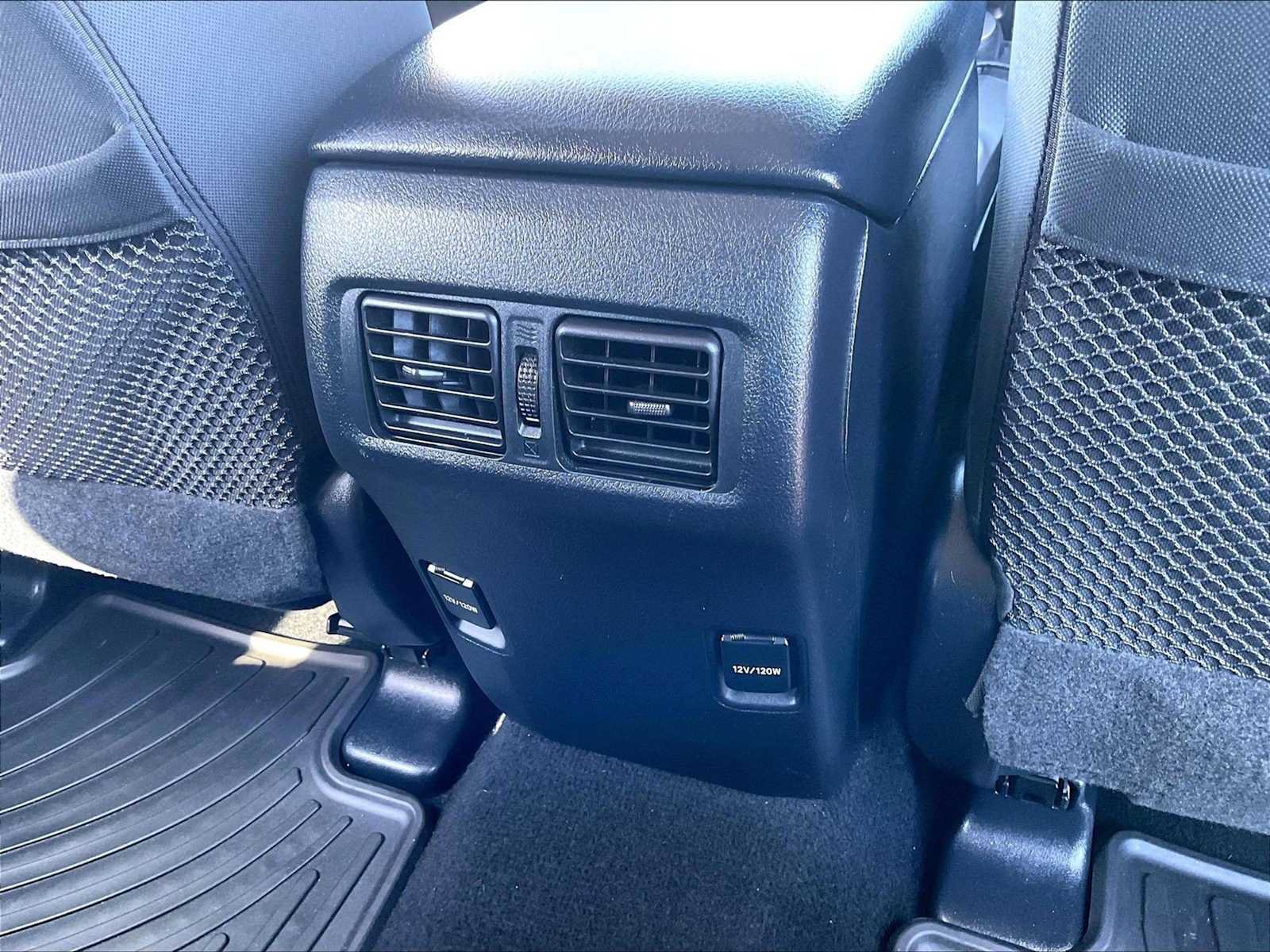Used 2016 Toyota 4Runner SR5 AWD/4WD image 36