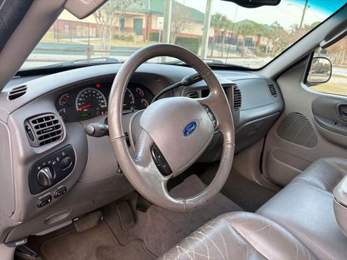 Used 2002 Ford F150 King Ranch image 9