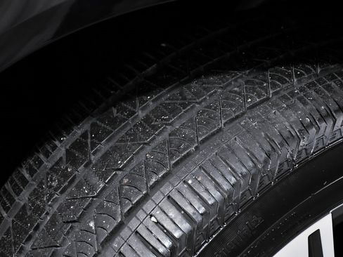 Used 2025 Audi Q8 Premium w/ Black Optic Package image 84