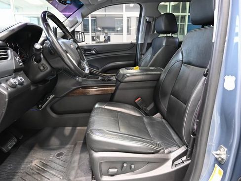 Used 2016 Chevrolet Tahoe LT w/ Luxury Package image 9