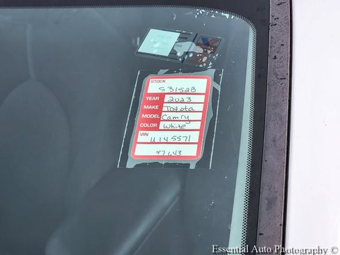 Used 2023 Toyota Camry LE FWD image 17