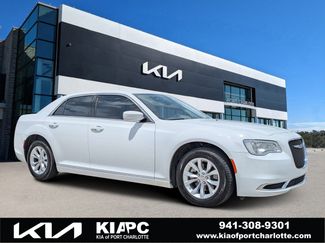 Used 2023 Chrysler 300 Touring RWD video 1
