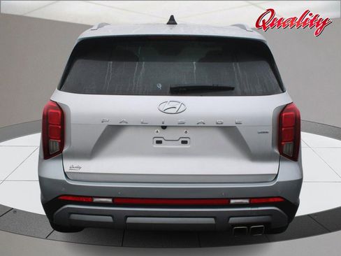 Used 2024 Hyundai Palisade SEL image 4