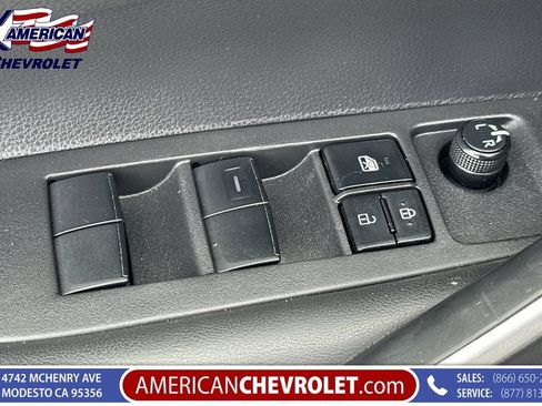 Used 2024 Toyota Corolla SE w/ SE Premium Package FWD image 12
