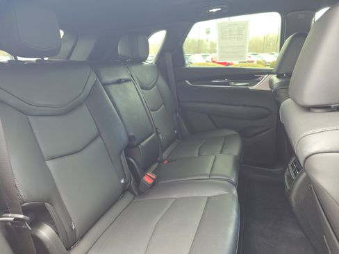 Used 2025 Cadillac XT5 Premium Luxury image 38