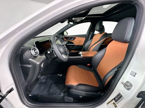 Used 2025 Mercedes-Benz C 300 Sedan image 21