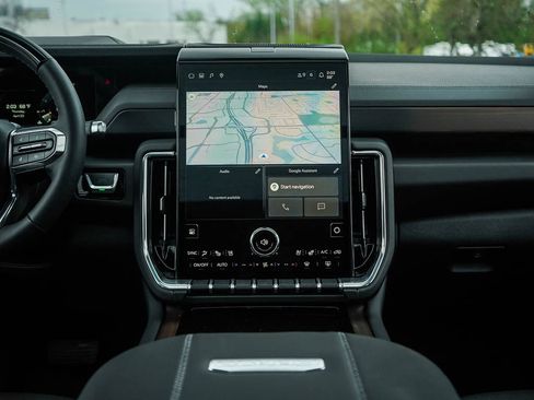 New 2026 GMC Yukon XL Denali AWD/4WD image 18
