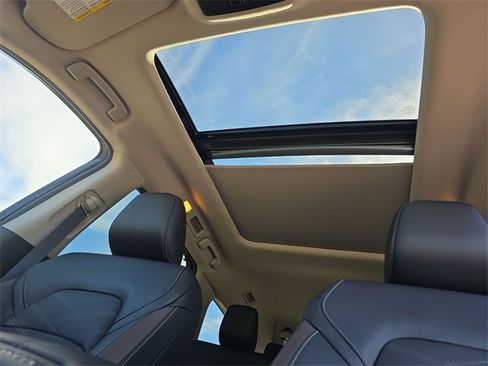 Used 2025 Nissan Pathfinder Platinum w/ Cargo Package image 22