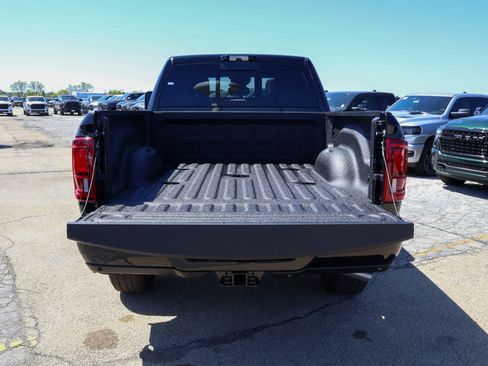 New 2026 RAM 3500 Laramie AWD/4WD image 14