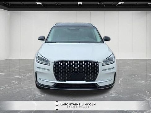 Used 2024 Lincoln Corsair Reserve w/ Equipment Group 201A AWD/4WD image 2