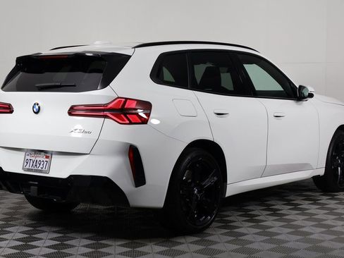 Certified 2025 BMW X3 xDrive30 w/ Premium Package AWD/4WD image 4