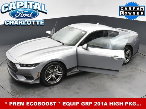 Used 2025 Ford Mustang Premium image 35