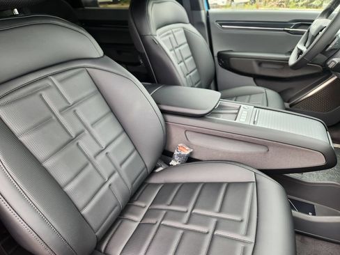 New 2026 Kia EV9 Land w/ Nightfall Edition Package AWD/4WD image 13