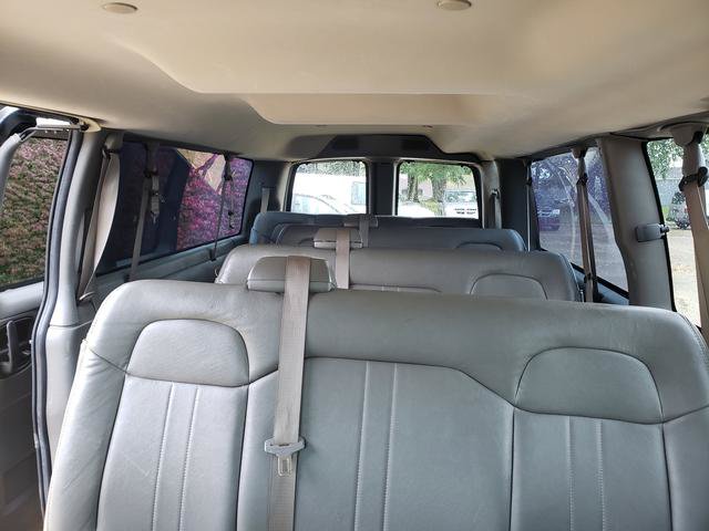 Used 2017 Chevrolet Express 3500 LS RWD image 16