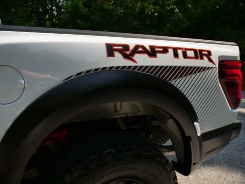 Used 2026 Ford F150 Raptor AWD/4WD image 39
