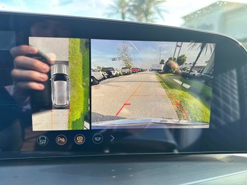 New 2026 Cadillac Vistiq Premium Luxury image 17