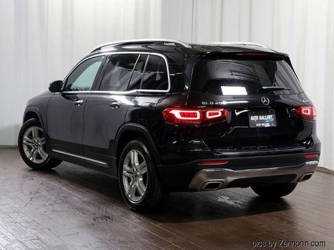 Used 2020 Mercedes-Benz GLB 250 GLB 250 4MATIC SUV w/ Premium Package image 9