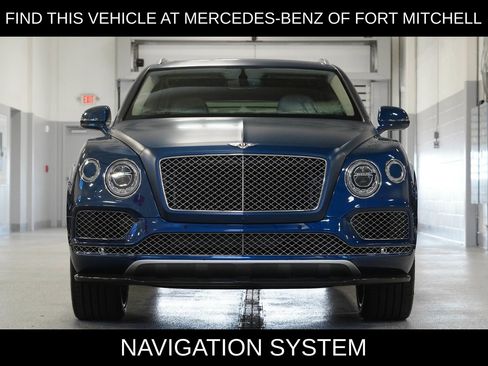 Used 2019 Bentley Bentayga image 3