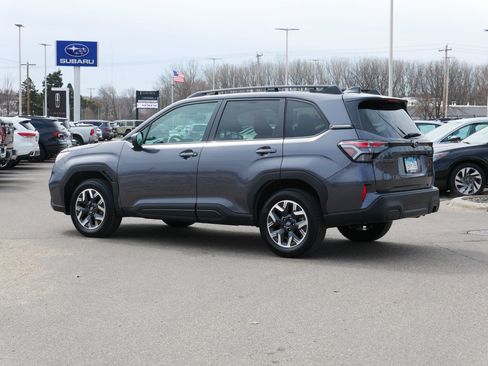 Used 2026 Subaru Forester Premium image 5
