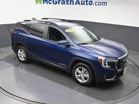 Used 2022 GMC Terrain SLE w/ Driver Convenience Package AWD/4WD image 3
