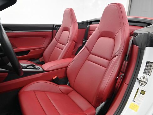 Used 2023 Porsche 911 Carrera S RWD image 5