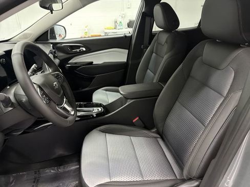 New 2026 Chevrolet Trax LT w/ Driver Confidence Package FWD image 20