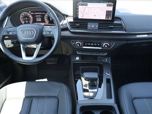 Used 2023 Audi Q5 2.0T Premium Plus w/ Premium Plus Package AWD/4WD image 25
