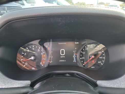 Used 2025 Jeep Compass Latitude image 28