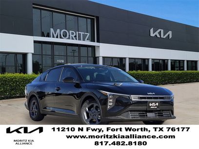 New 2025 Kia K4 LXS