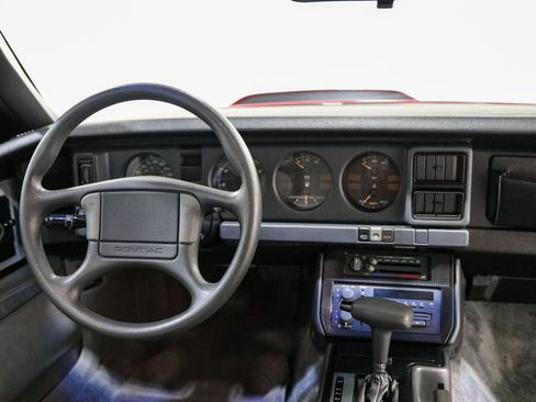 Used 1989 Pontiac Firebird Formula RWD image 18