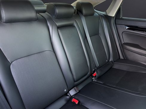 Used 2024 Honda Civic Touring image 21