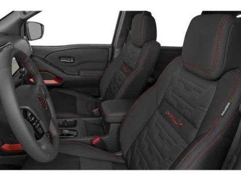 Used 2022 Nissan Frontier PRO-4X image 12