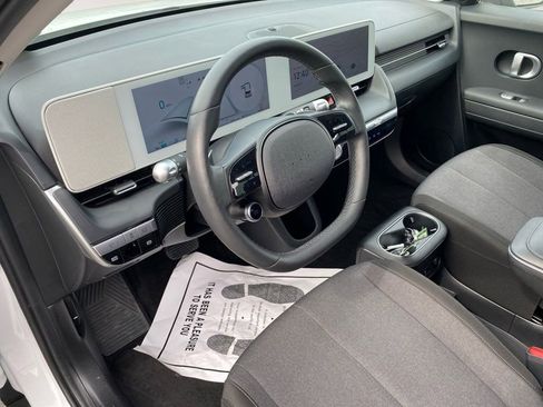 Used 2024 Hyundai Ioniq 5 SEL image 16