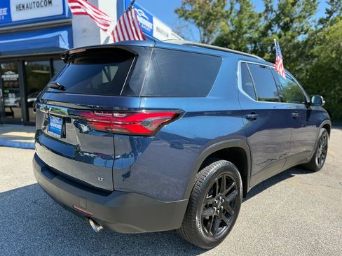 Used 2022 Chevrolet Traverse LT AWD/4WD image 17