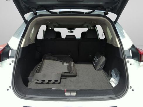 Certified 2024 Nissan Rogue SV w/ SV Premium Package FWD image 19