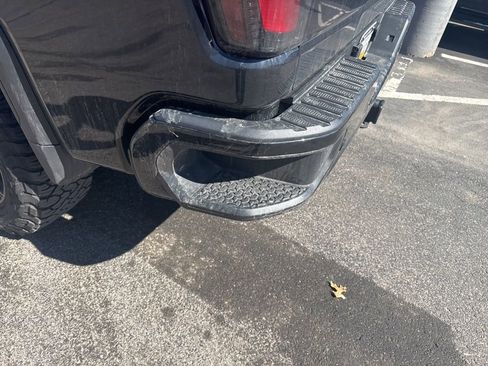 Used 2024 GMC Sierra 2500 AT4 w/ AT4 Premium Plus Package image 7