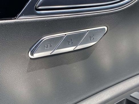 Used 2021 Genesis GV80 2.5T RWD image 22